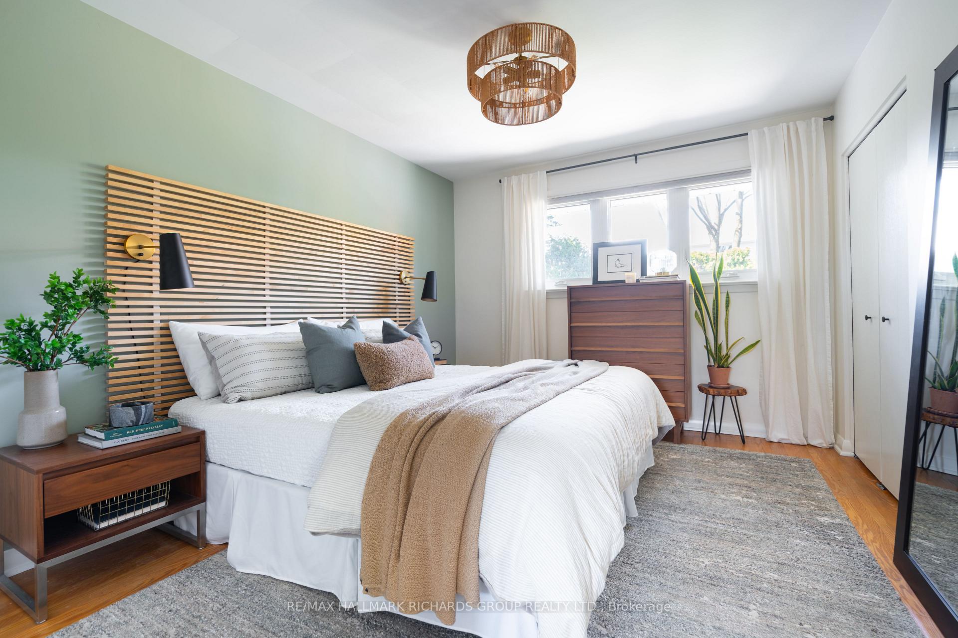 30 Fairhill Crescent