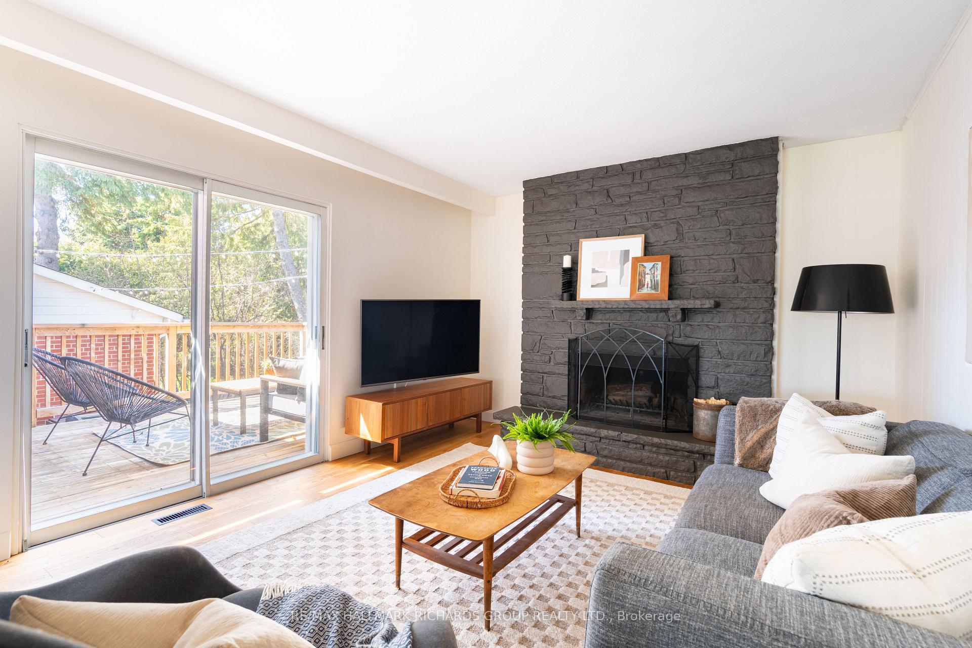 30 Fairhill Crescent