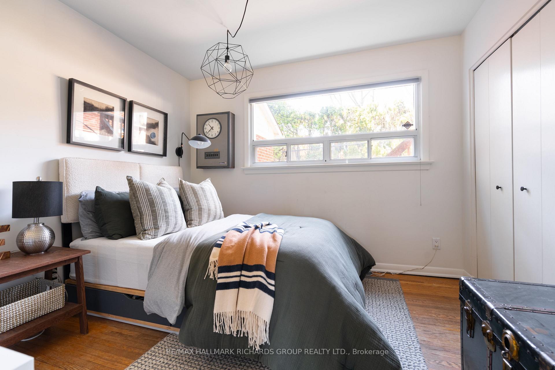 30 Fairhill Crescent