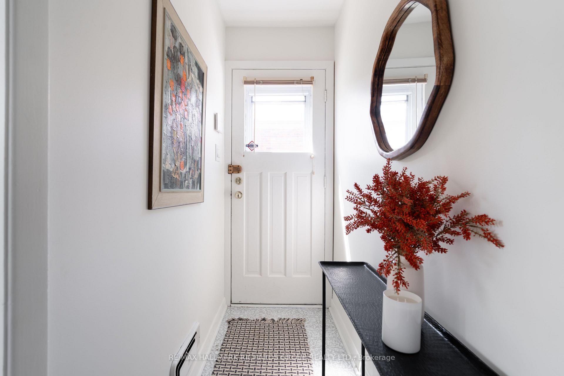 30 Fairhill Crescent