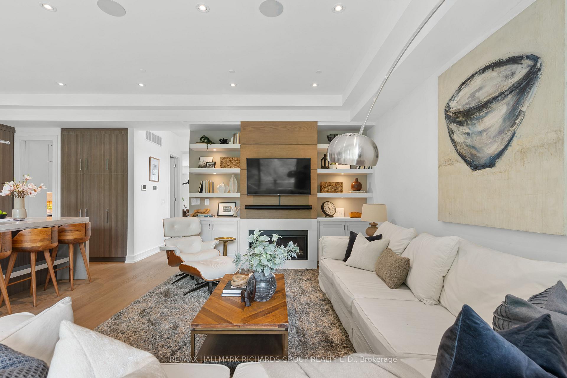 21 Stuart Crescent