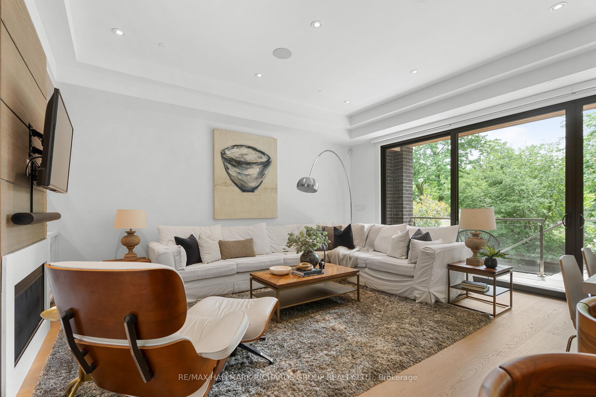 21 Stuart Crescent