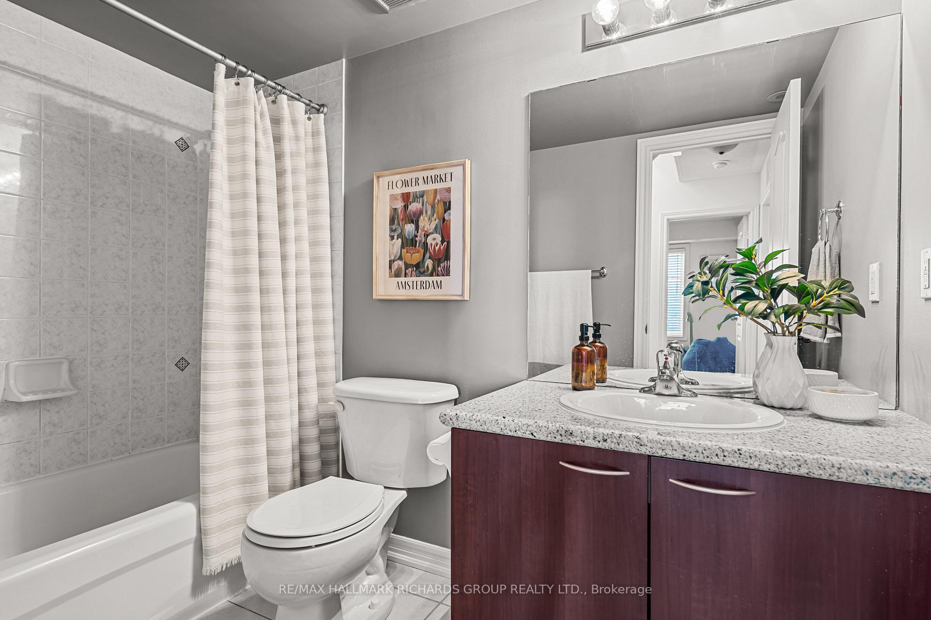 1496 Victoria Park Avenue 245