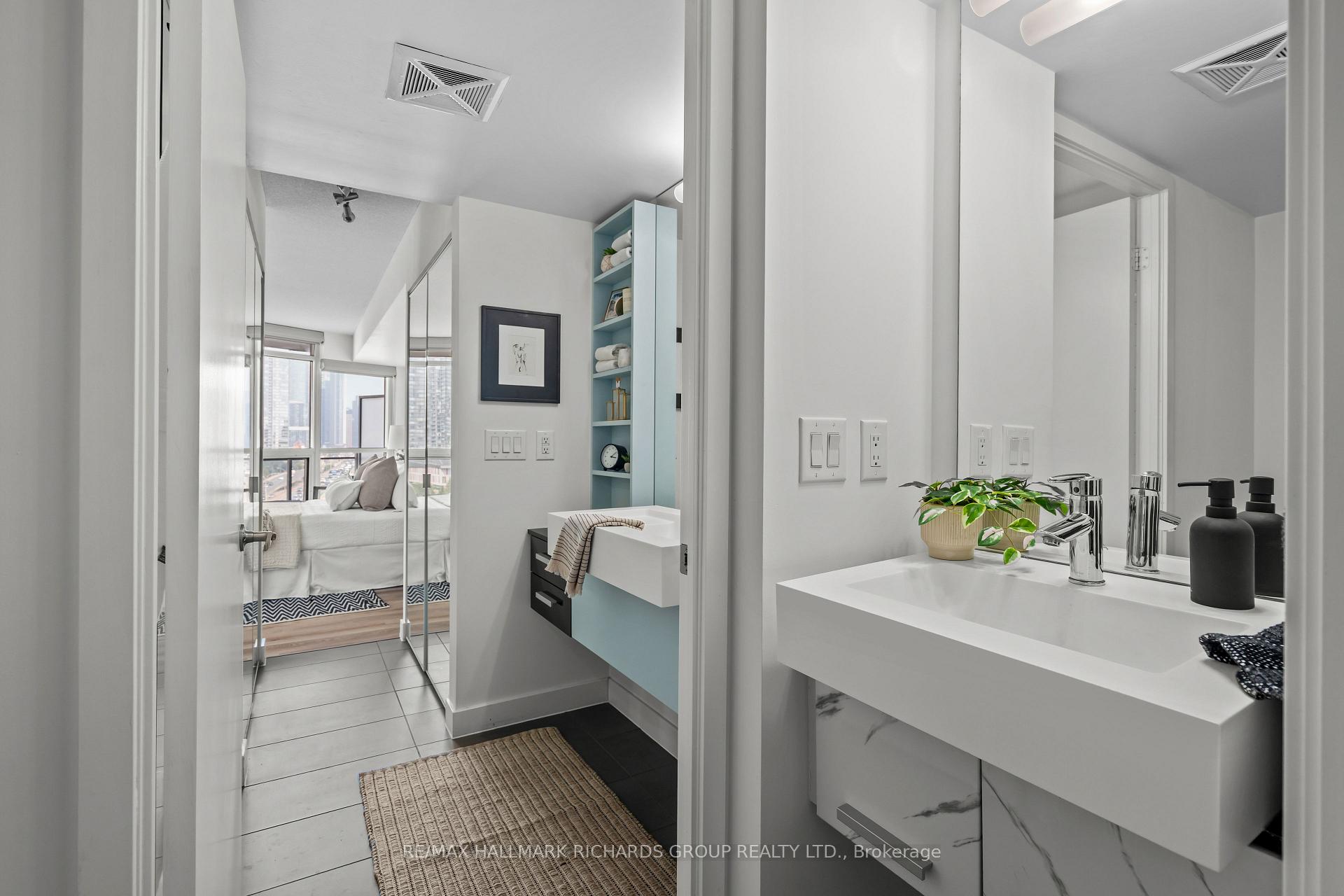 38 Dan Leckie Way 1208, Toronto Unit: 1208