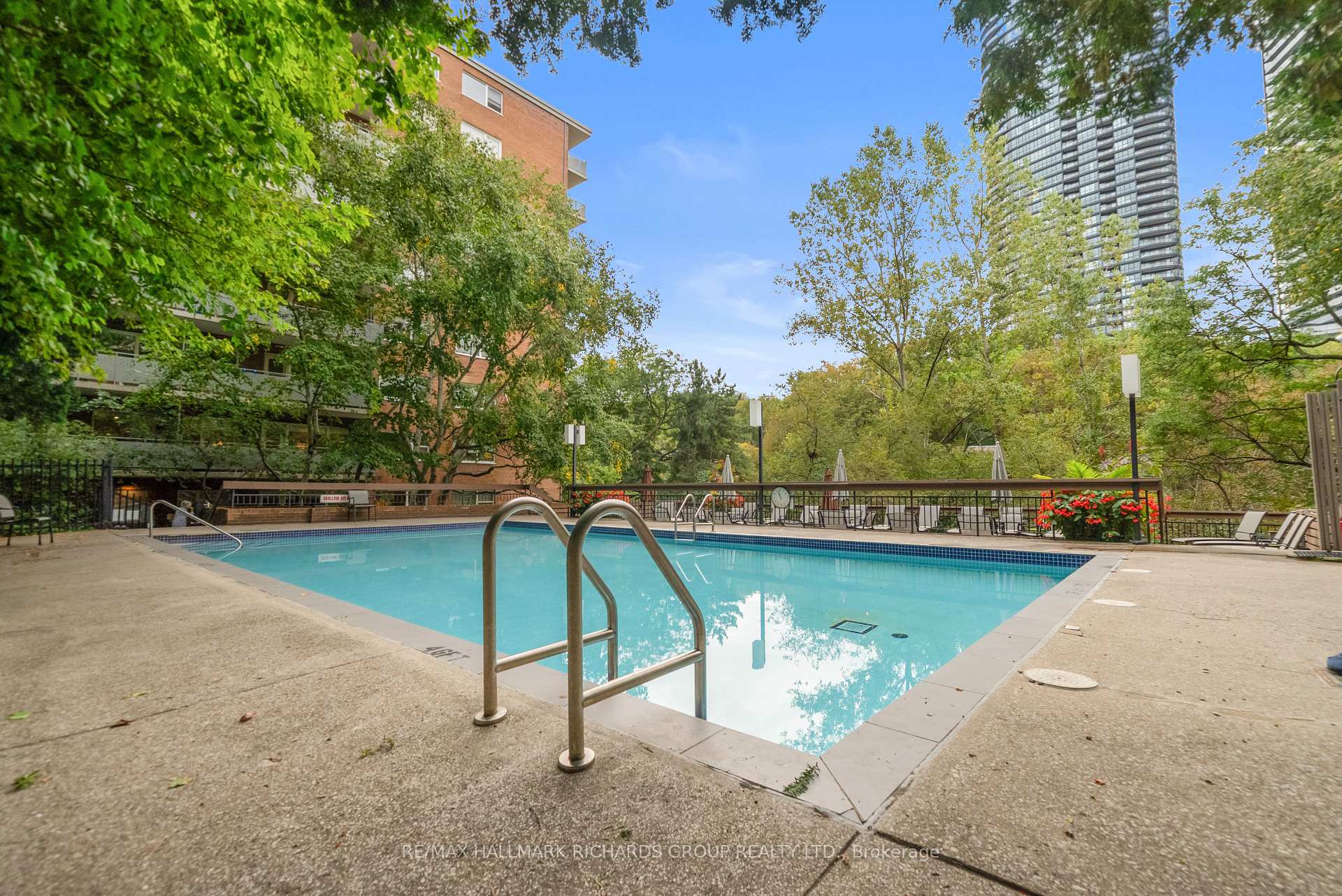 21 Dale Avenue 845, Toronto Unit: 845