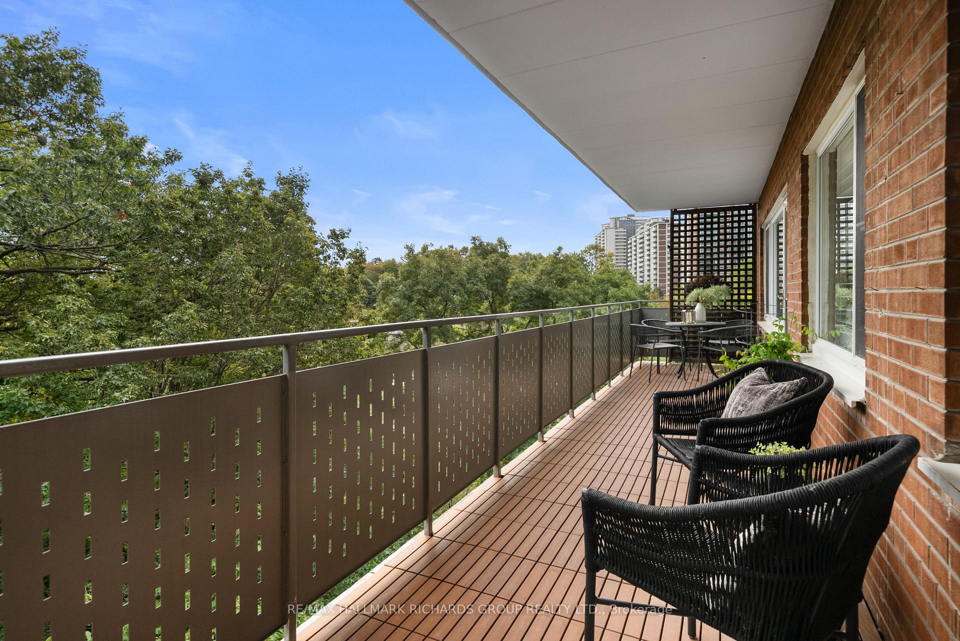 21 Dale Avenue 845, Toronto Unit: 845