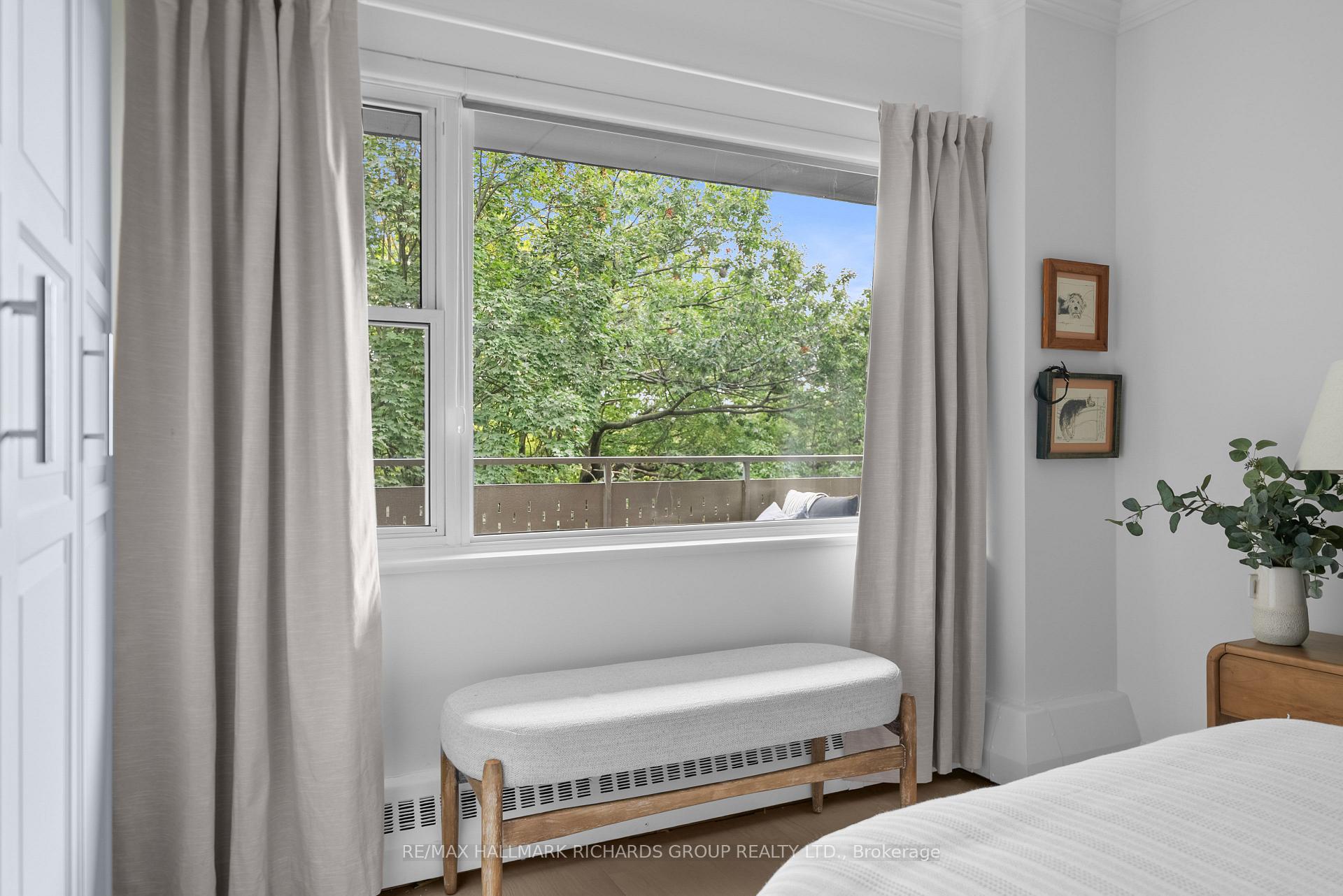 21 Dale Avenue 845, Toronto Unit: 845
