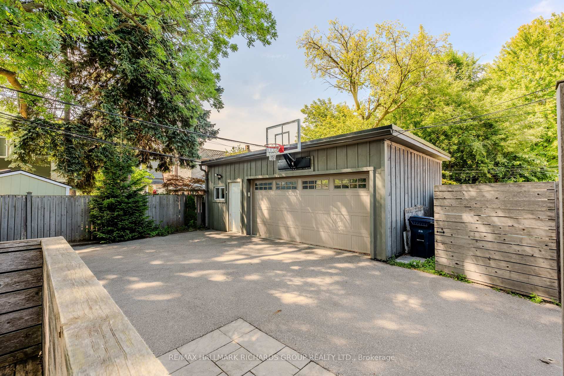 138 Ashdale Avenue