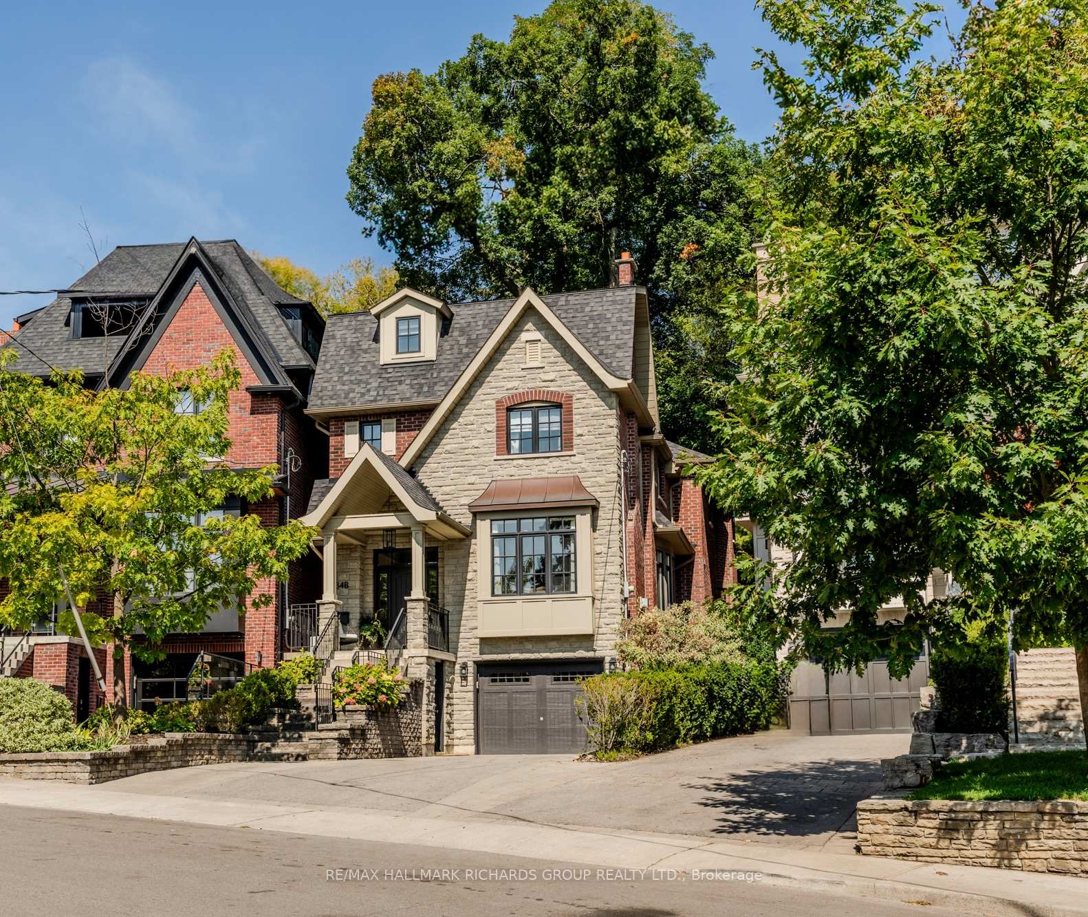 34B Long Crescent