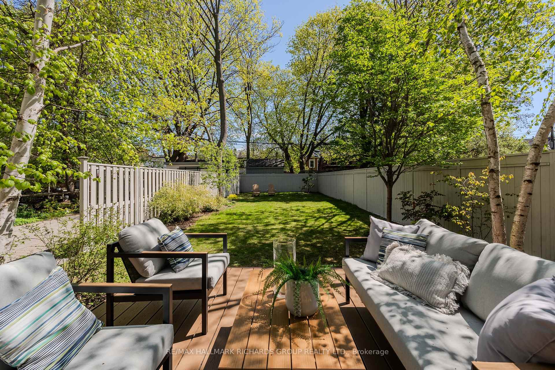 389 Woodbine Avenue