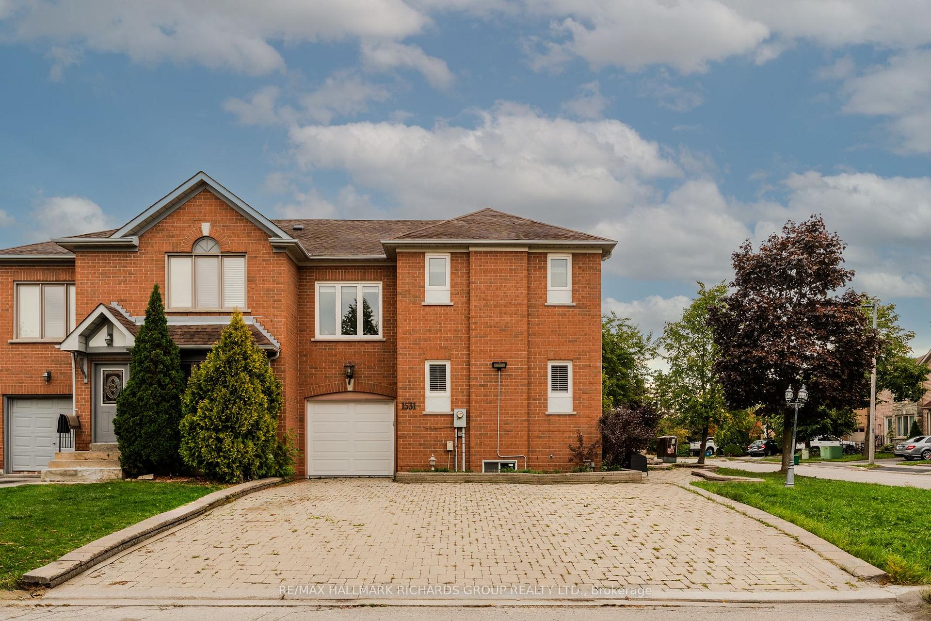 1531 Arcadia Square, Pickering