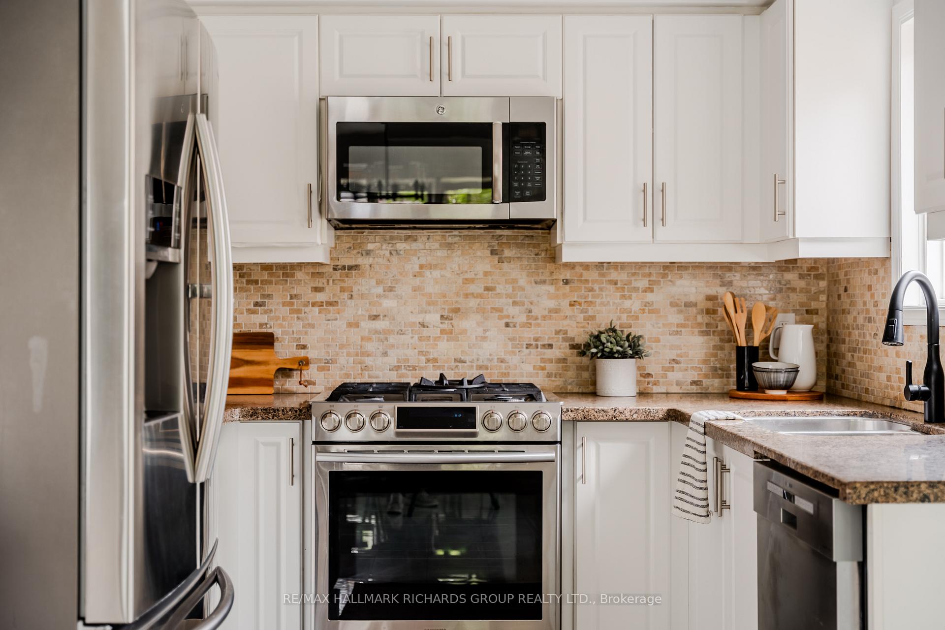 1531 Arcadia Square, Pickering