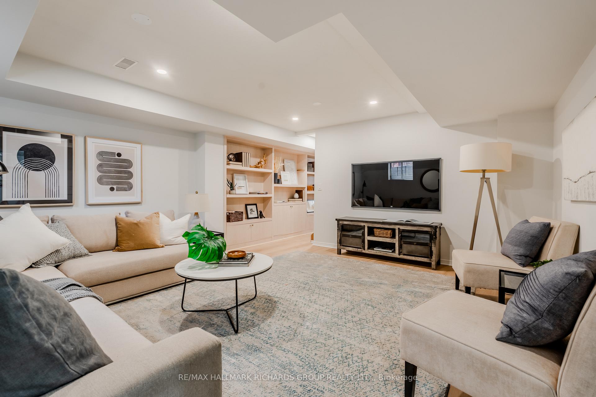 1531 Arcadia Square, Pickering