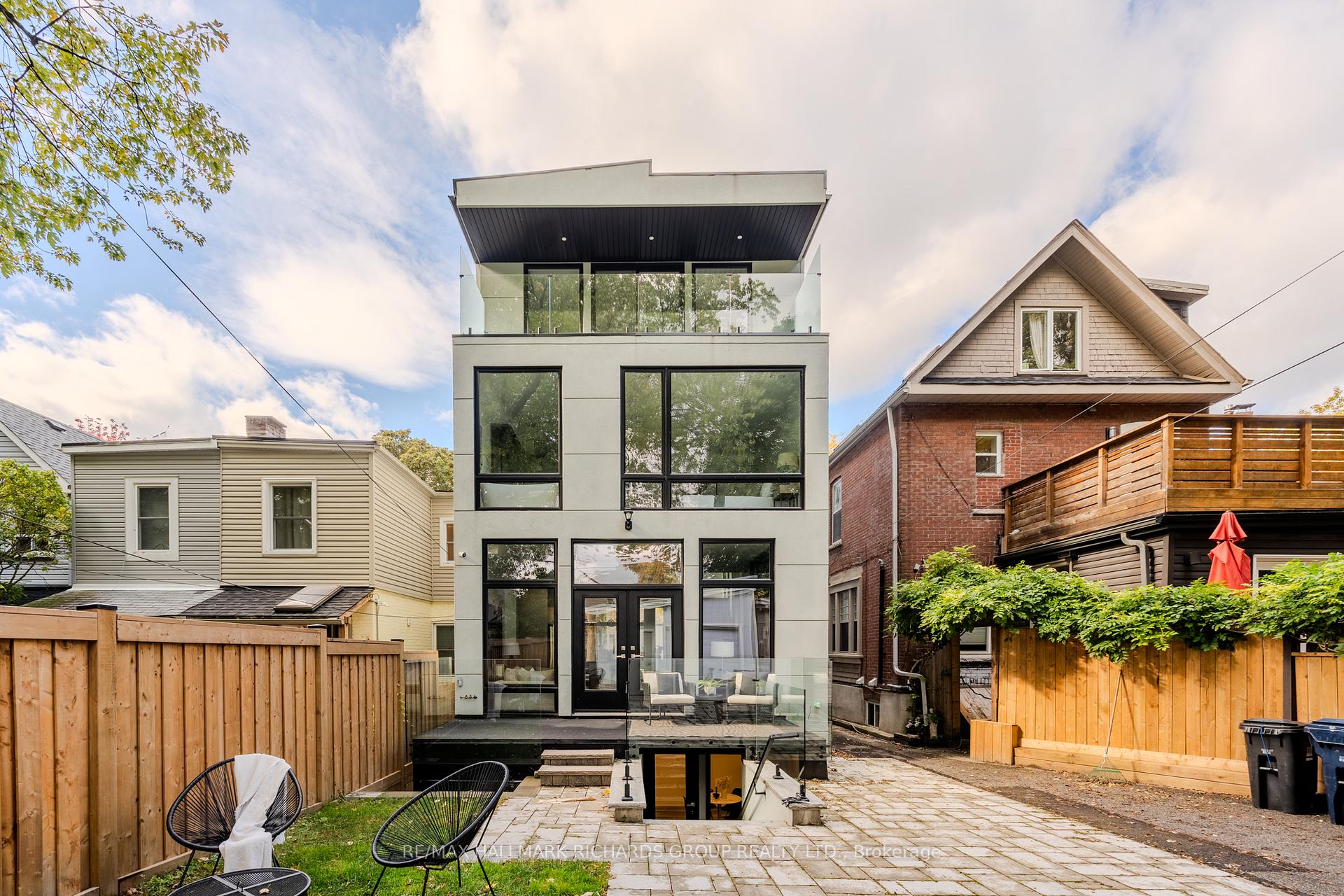 19 Devon Road, Toronto E02