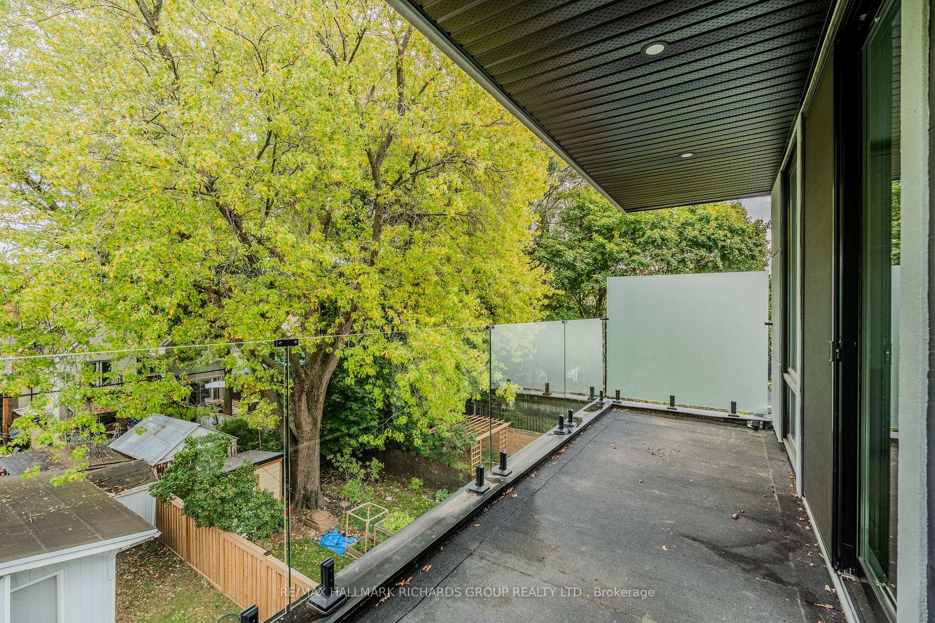 19 Devon Road, Toronto E02