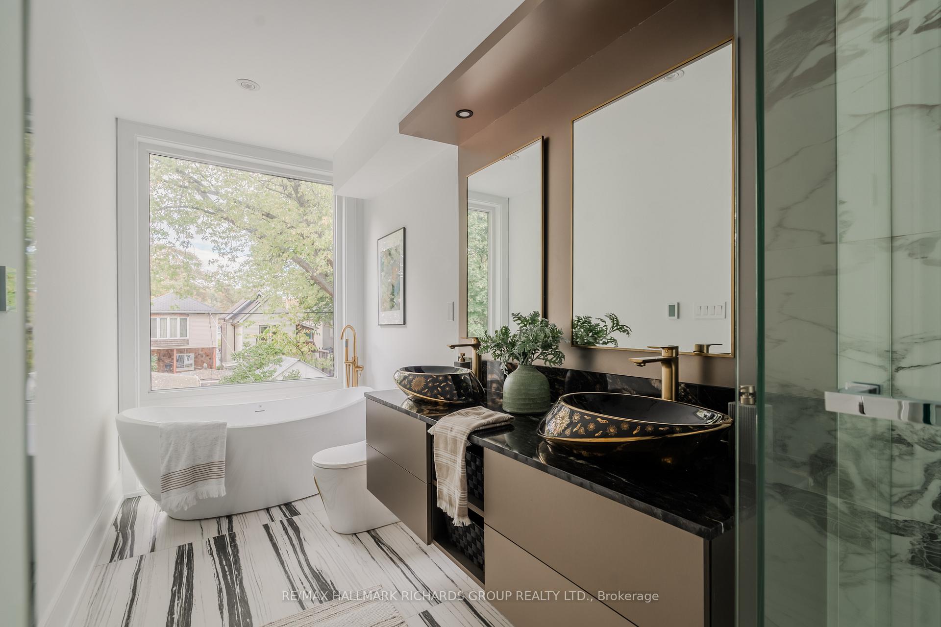 19 Devon Road, Toronto E02