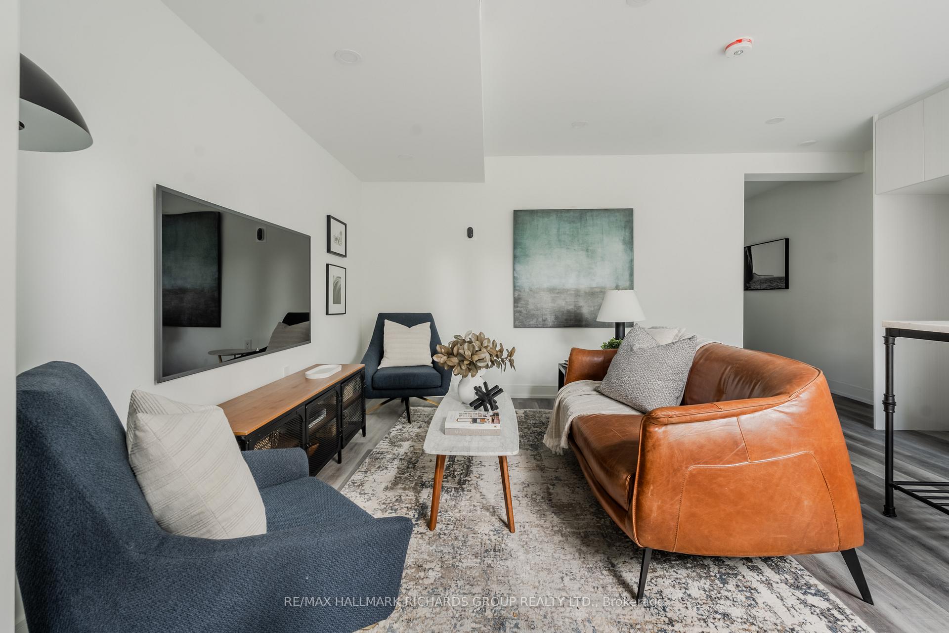 19 Devon Road, Toronto E02