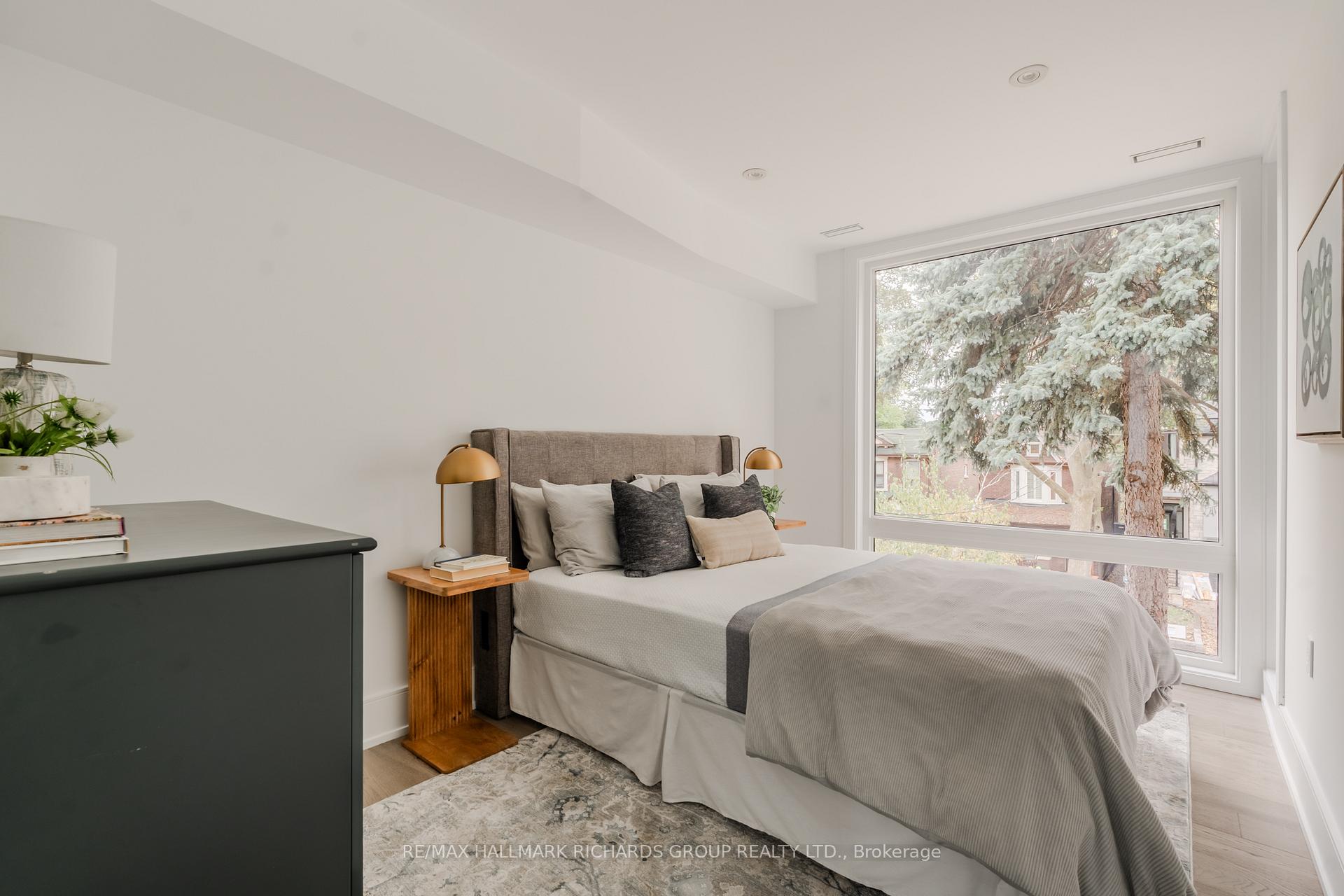 19 Devon Road, Toronto E02