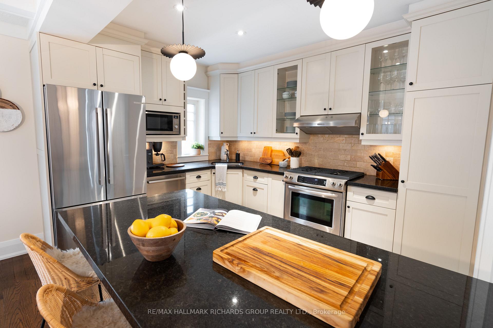 152 Hammersmith Avenue