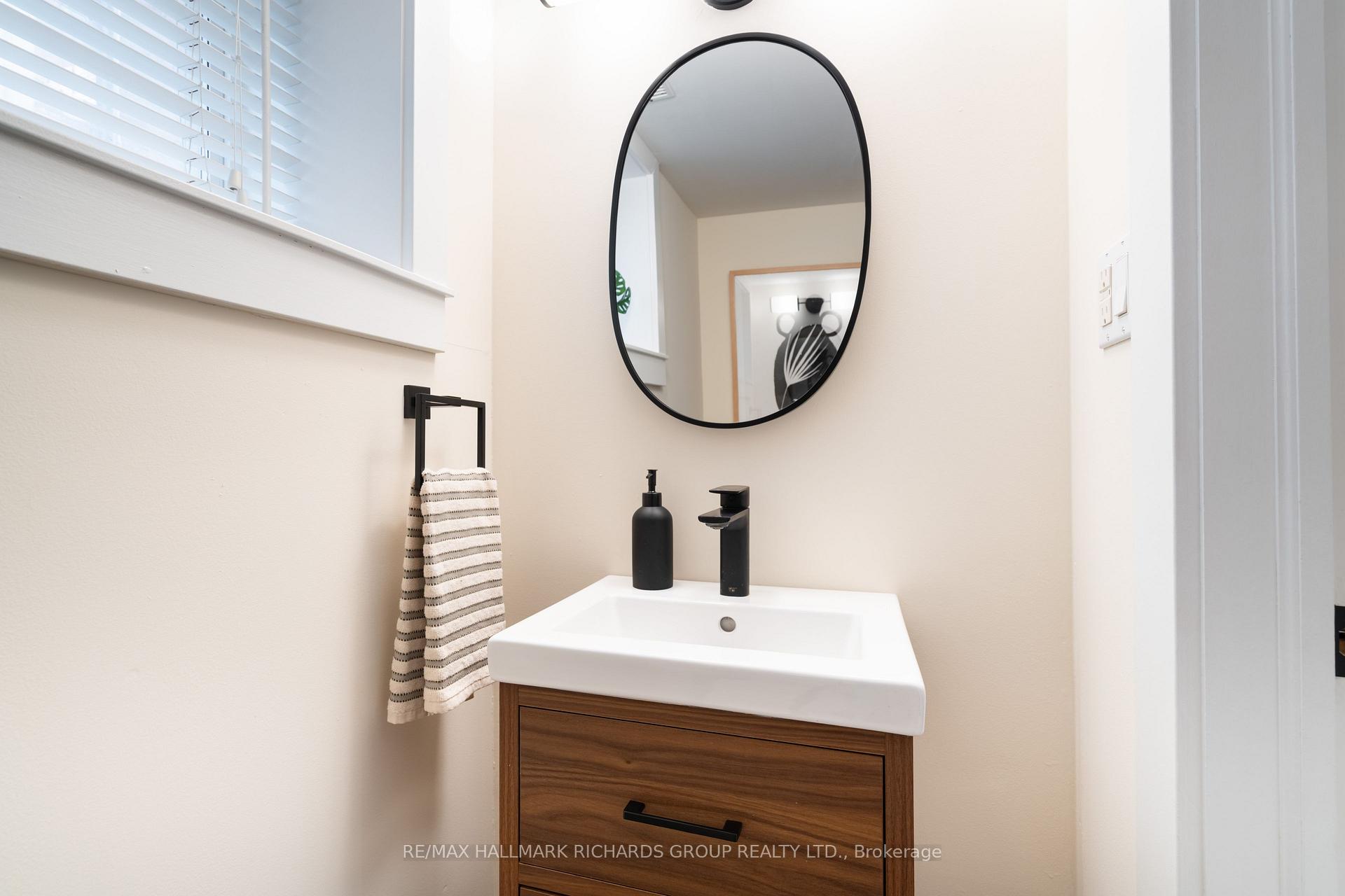 152 Hammersmith Avenue