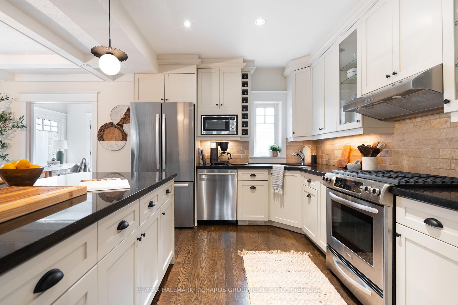 152 Hammersmith Avenue