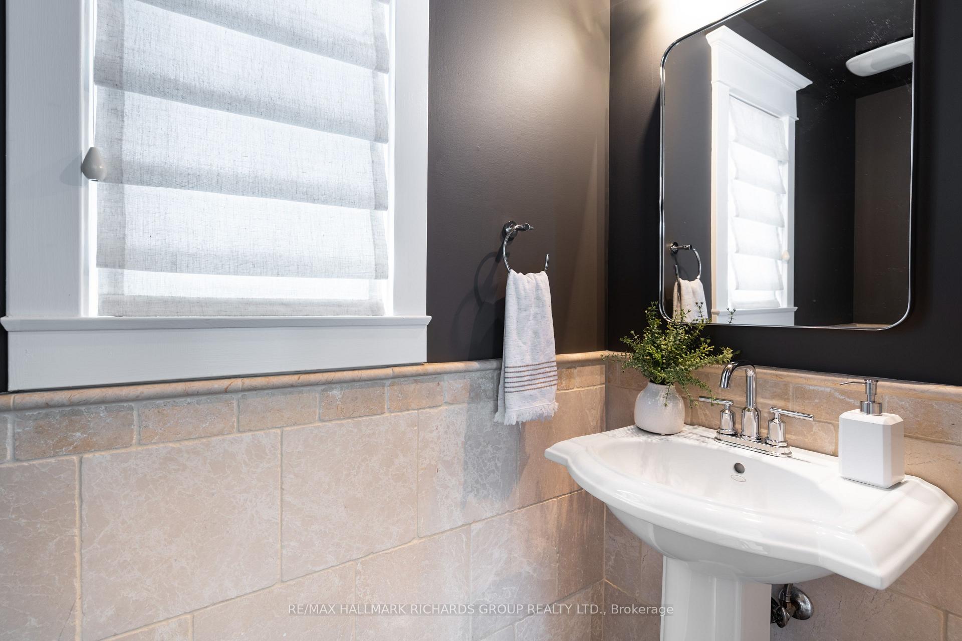 152 Hammersmith Avenue