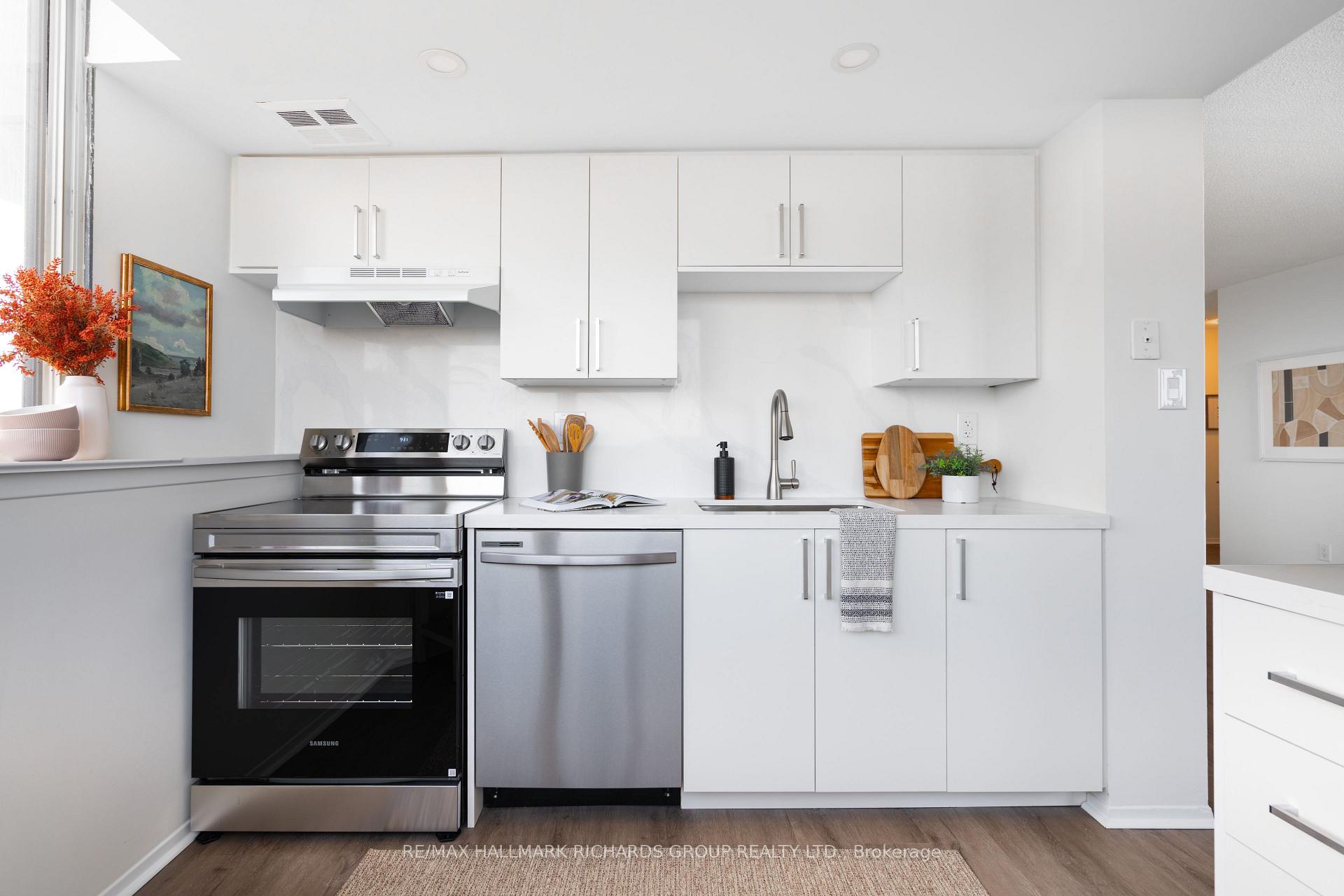 30 Thunder Grove 1811