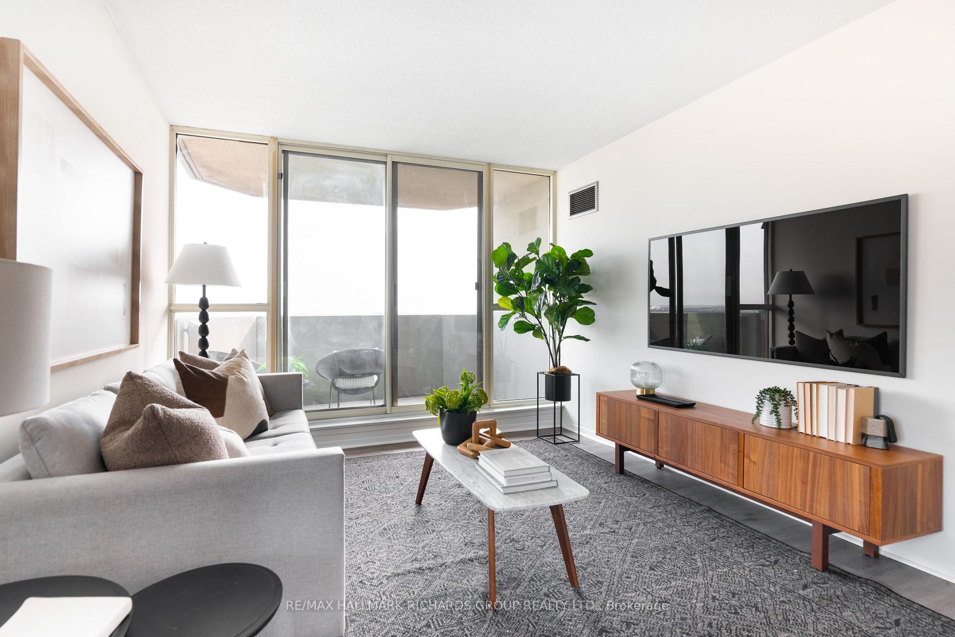 30 Thunder Grove 1811