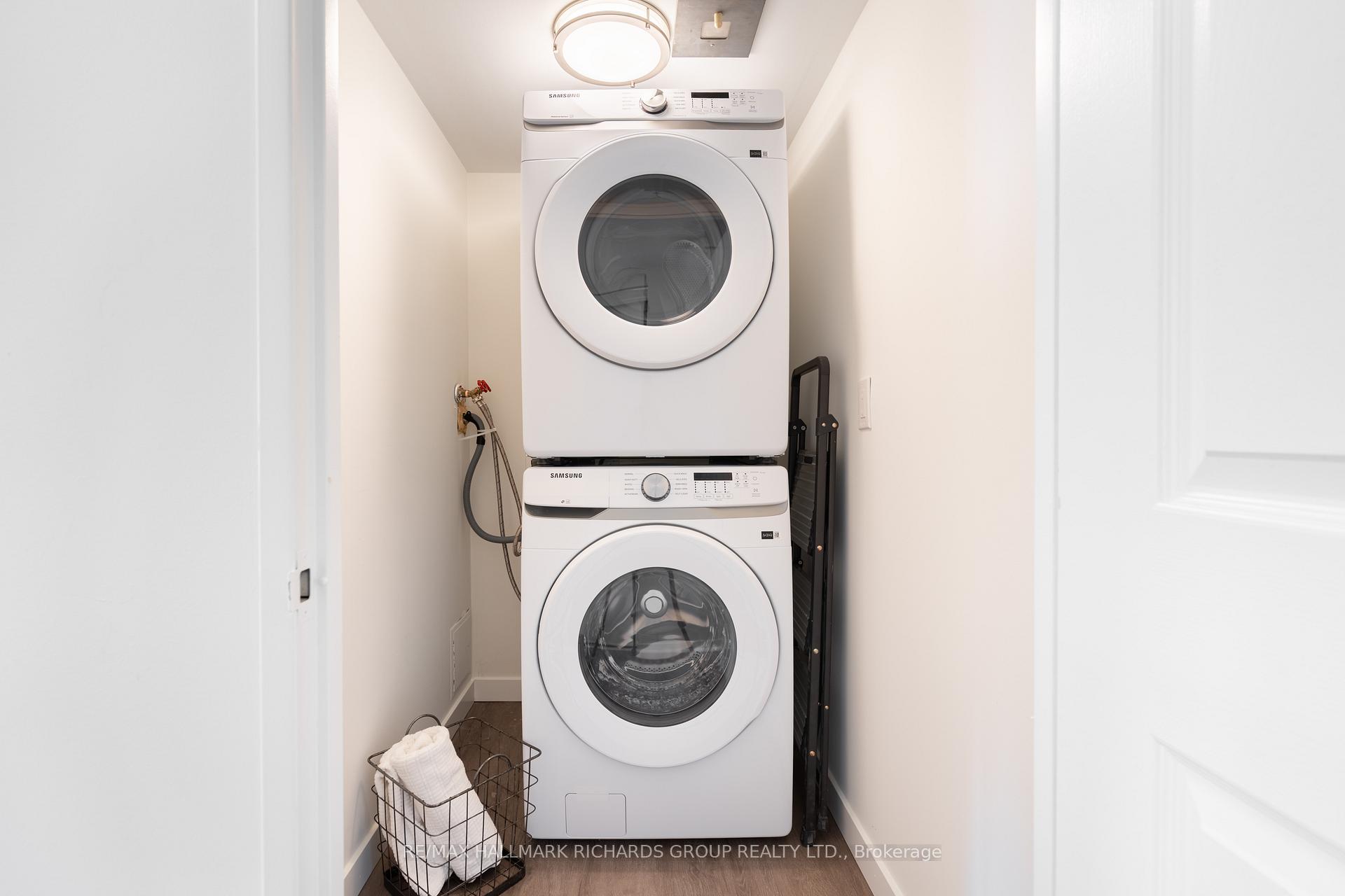 30 Thunder Grove 1811