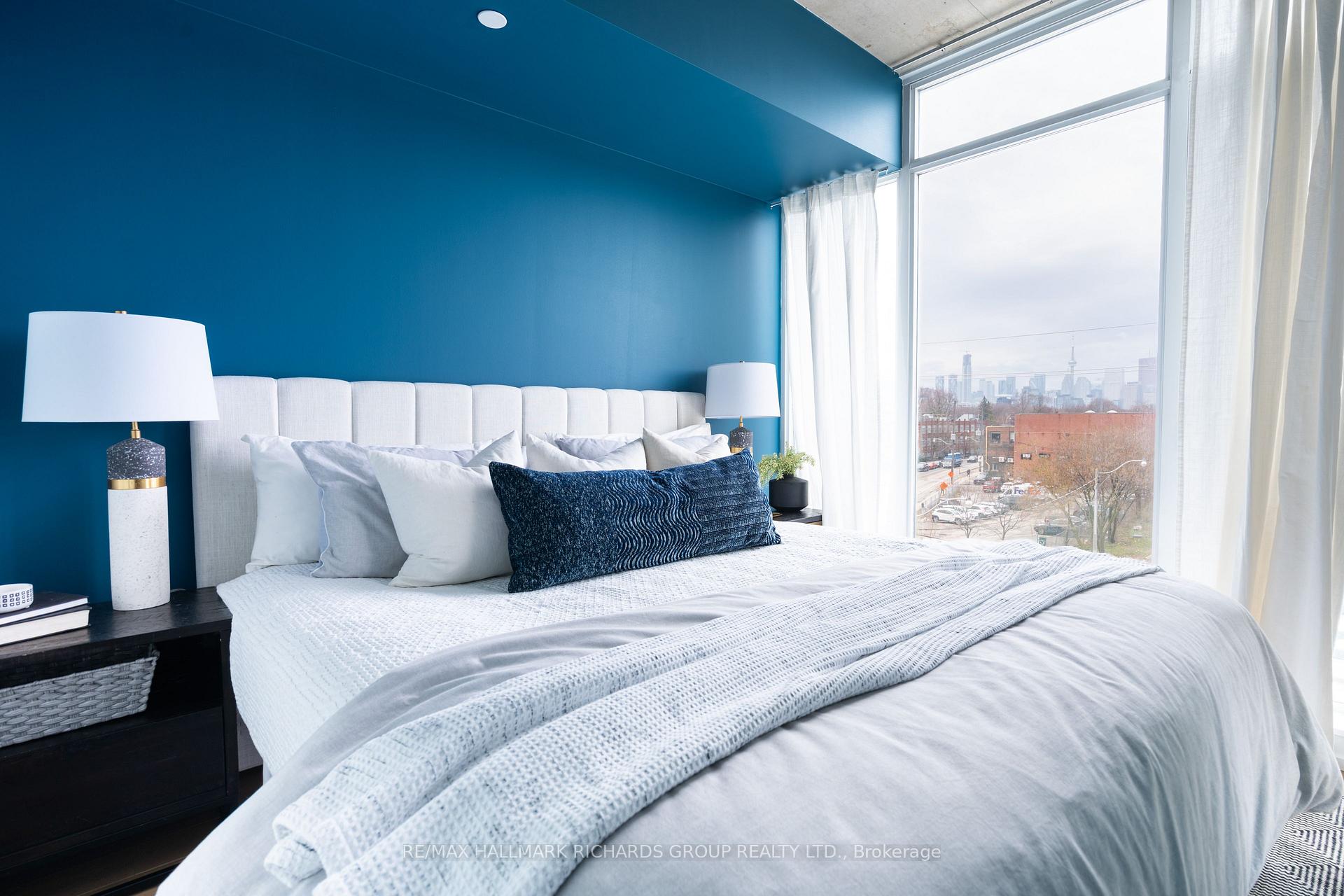 1190 Dundas Street E 419