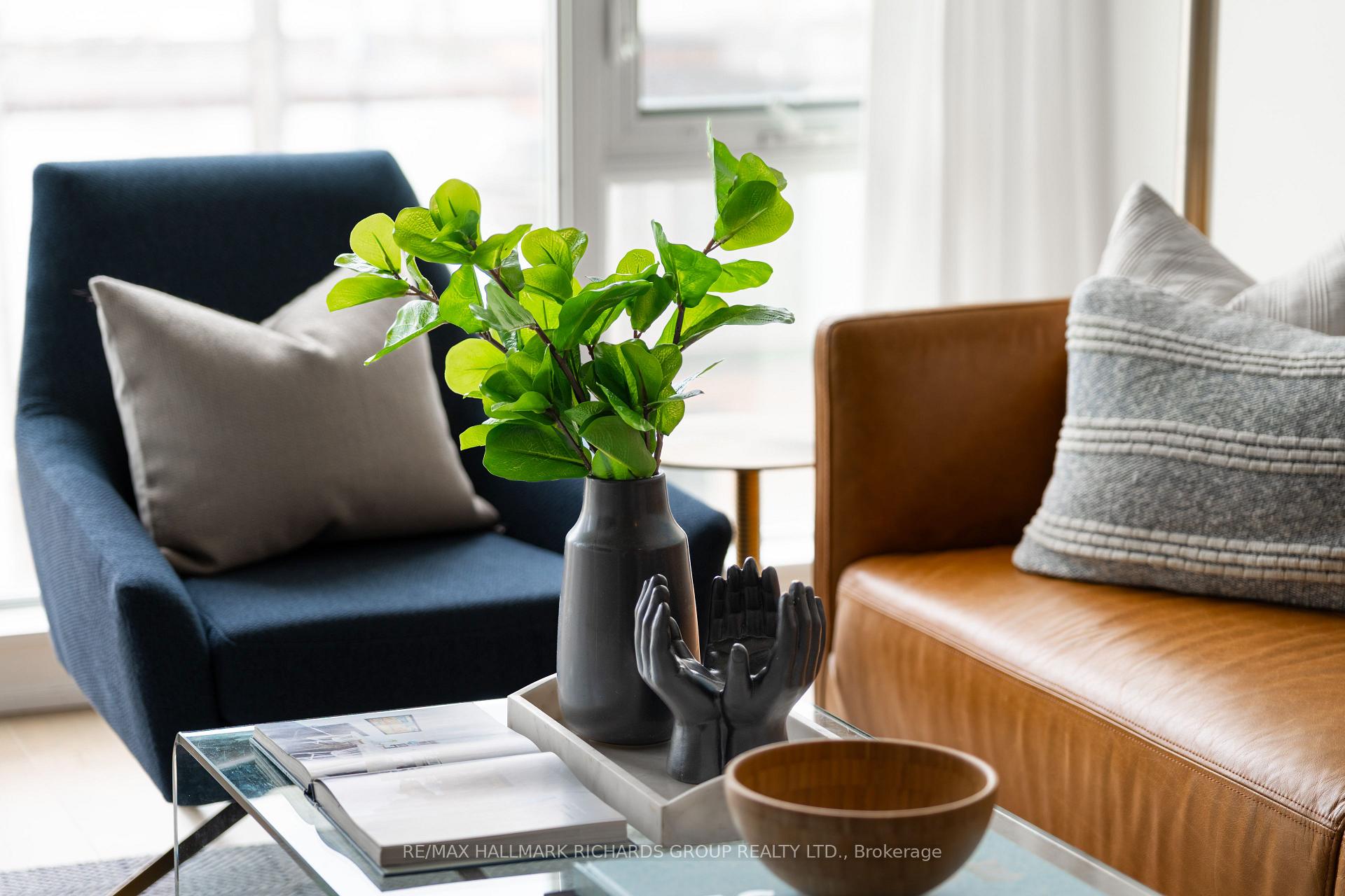 1190 Dundas Street E 419