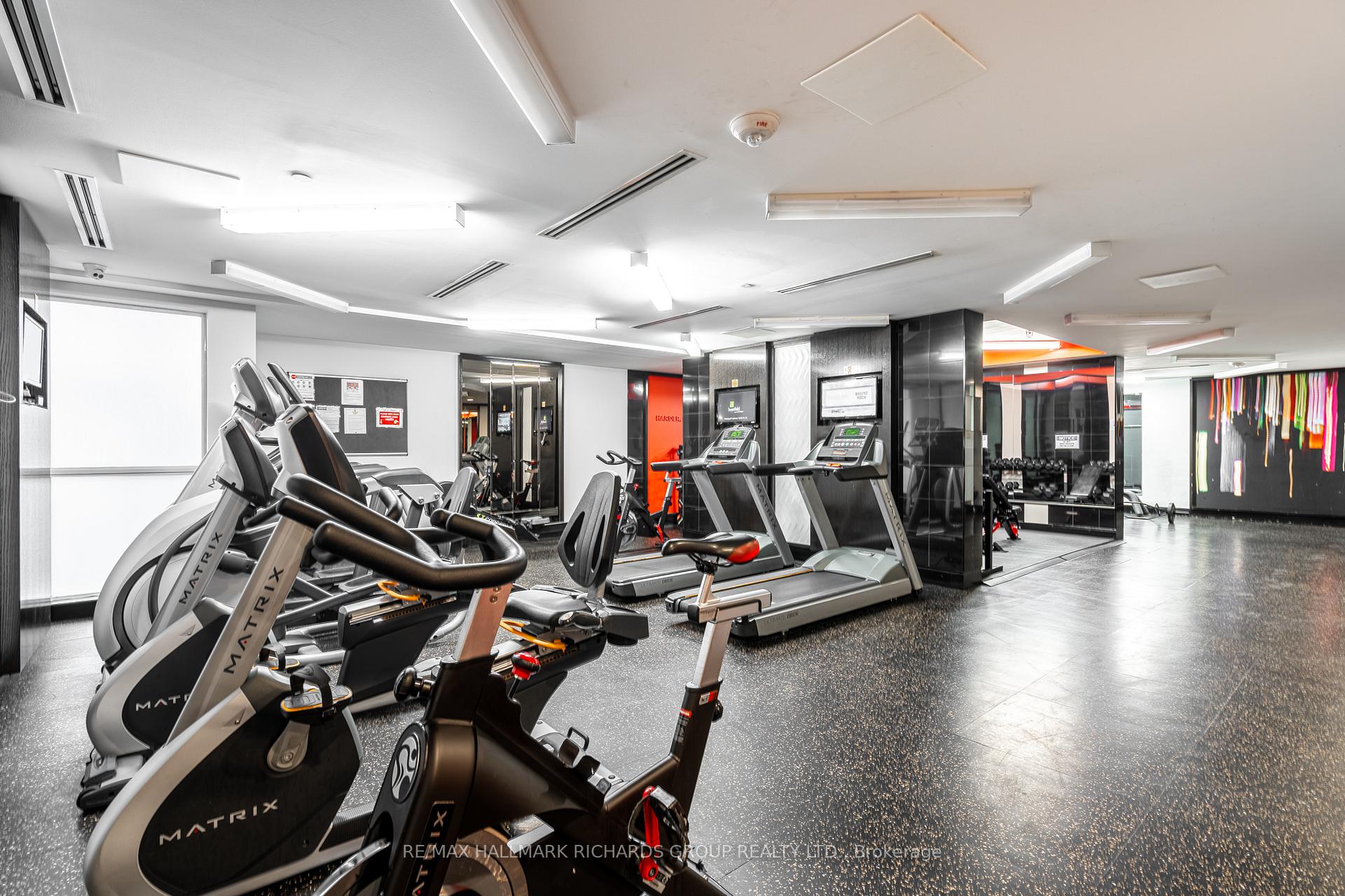 1190 Dundas Street E 419