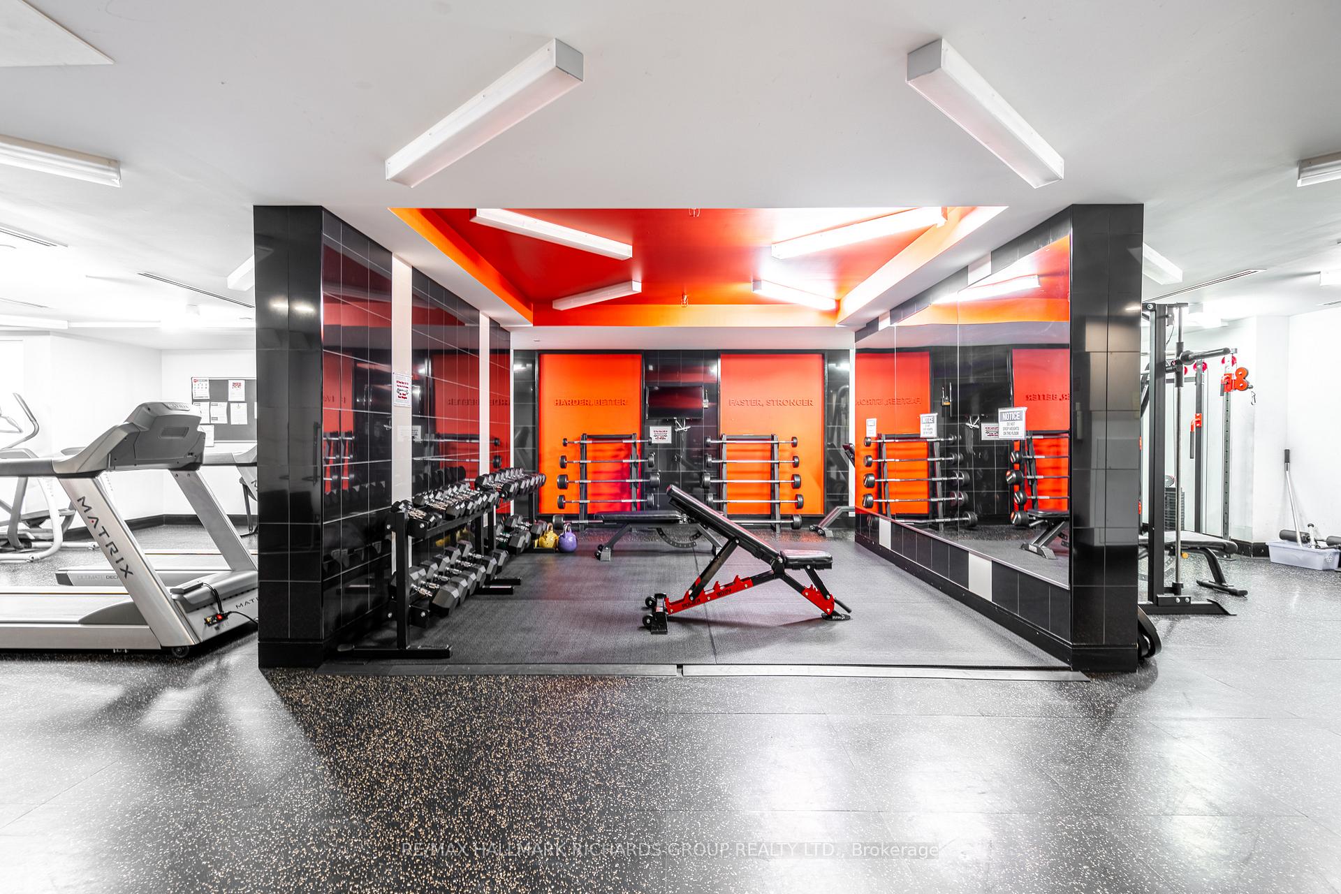 1190 Dundas Street E 419