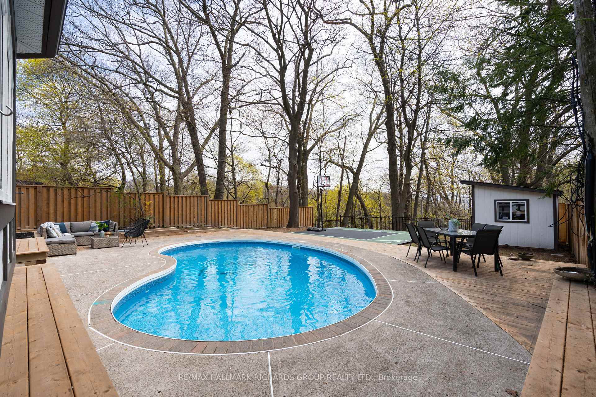 27 Bracken Avenue