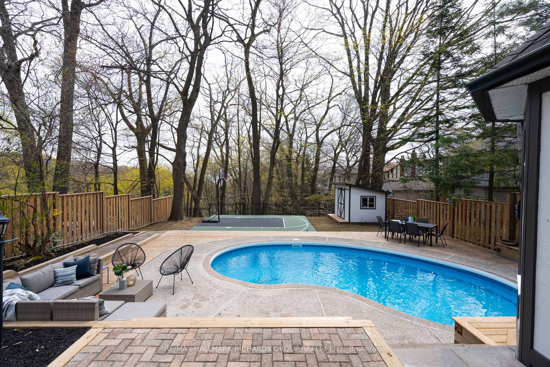 27 Bracken Avenue