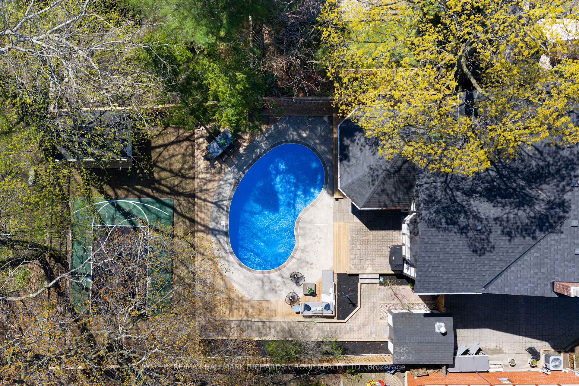 27 Bracken Avenue