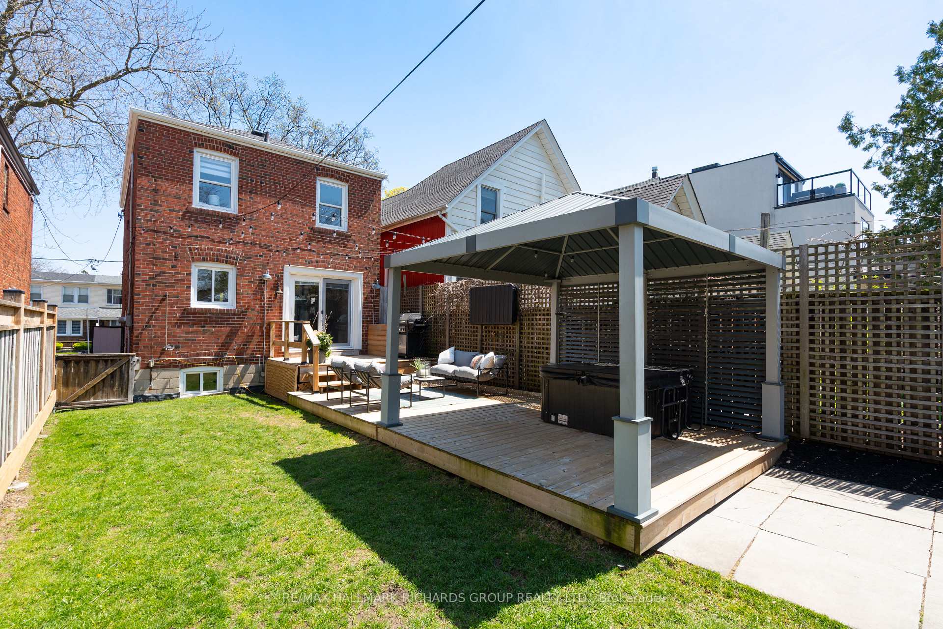50 Wayland Avenue