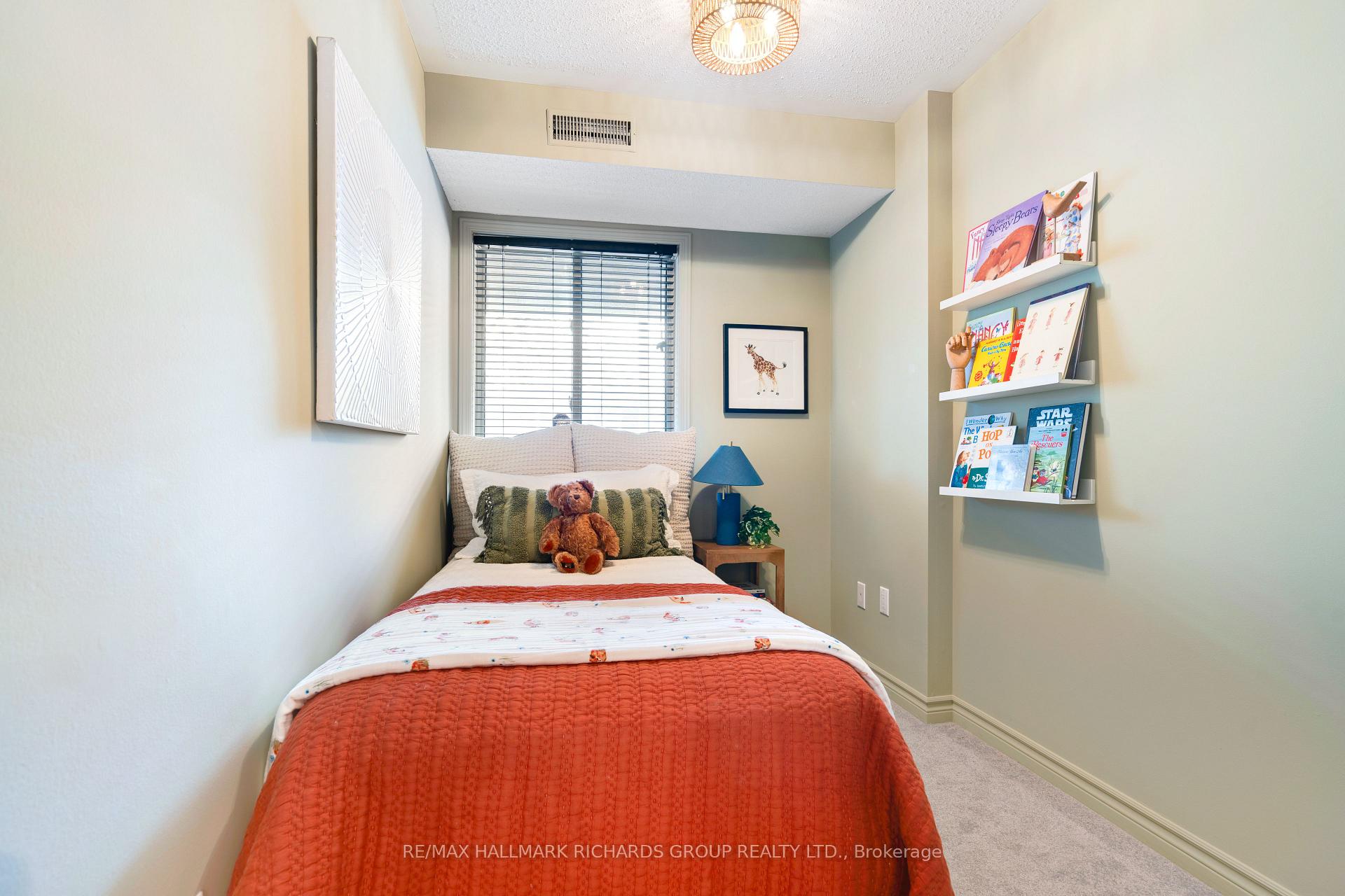 325 Kingston Road 101
