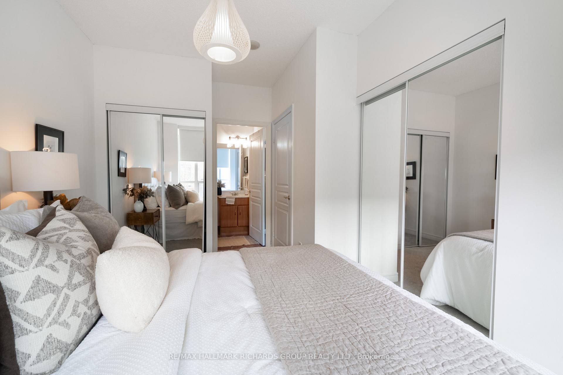 9 Boardwalk Drive 405