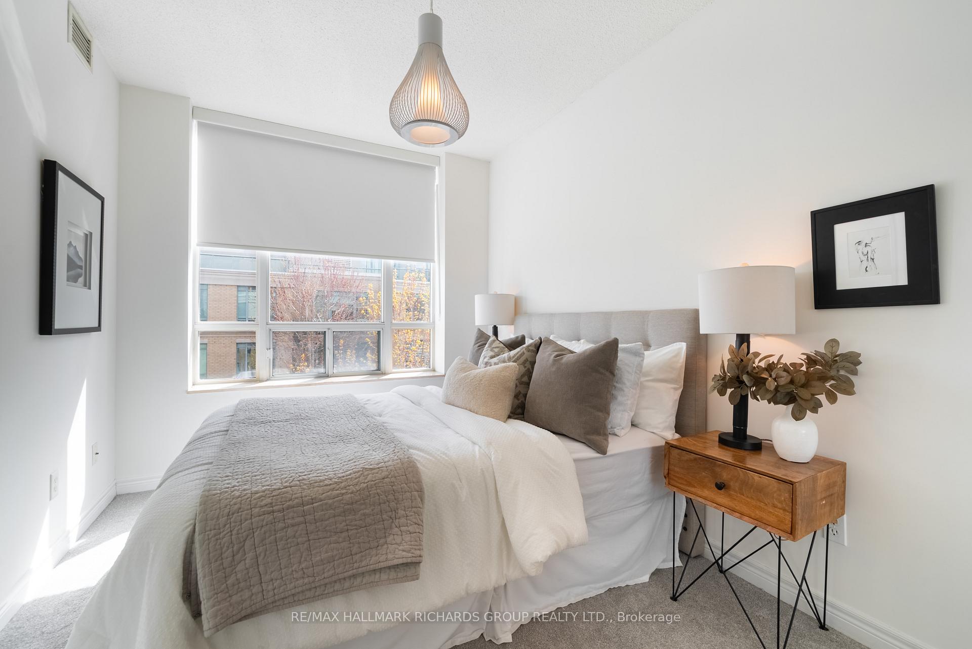 9 Boardwalk Drive 405