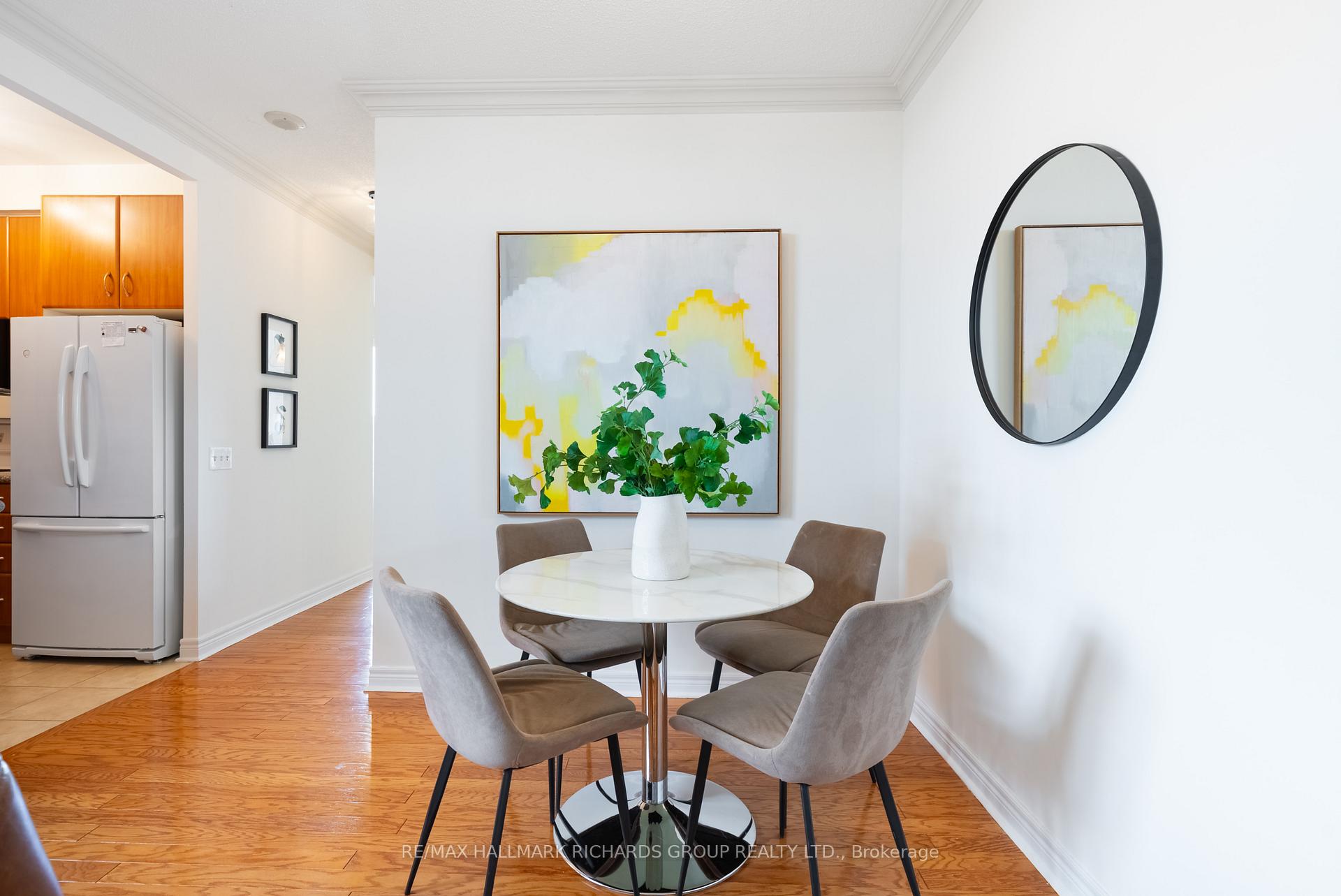 9 Boardwalk Drive 405