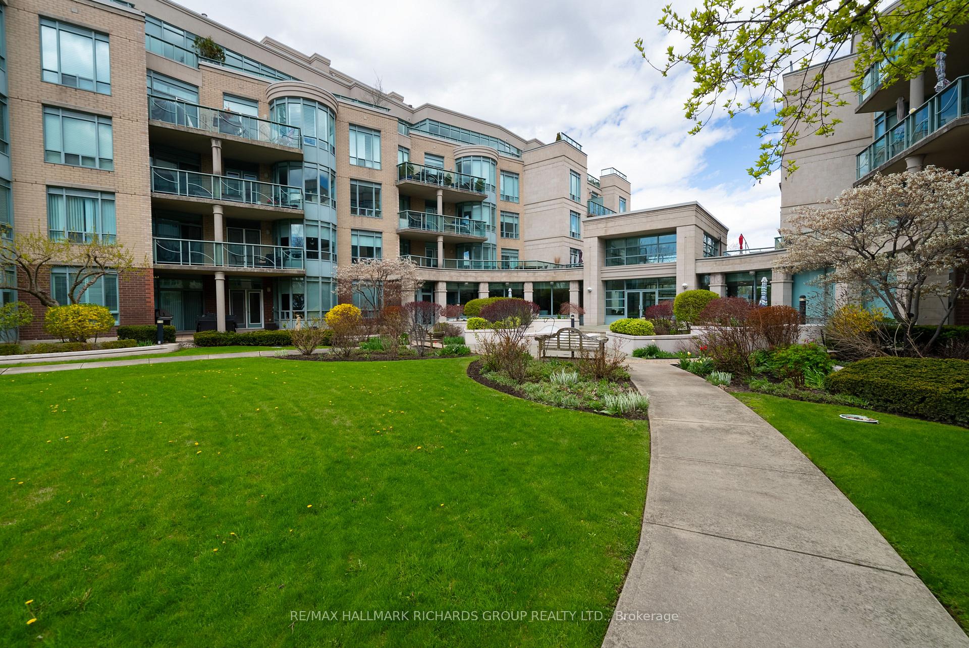 9 Boardwalk Drive 405