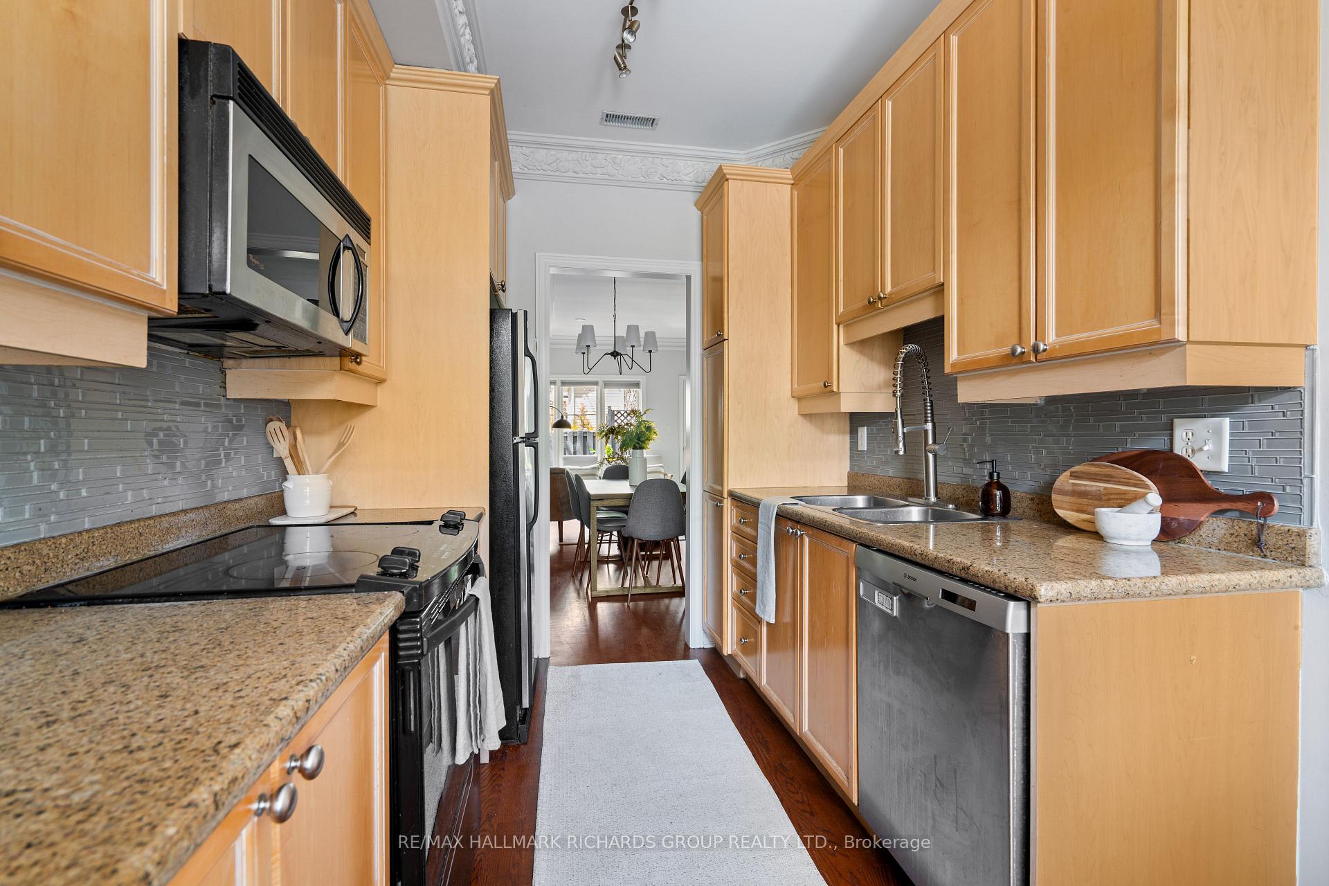 724F Kingston Road