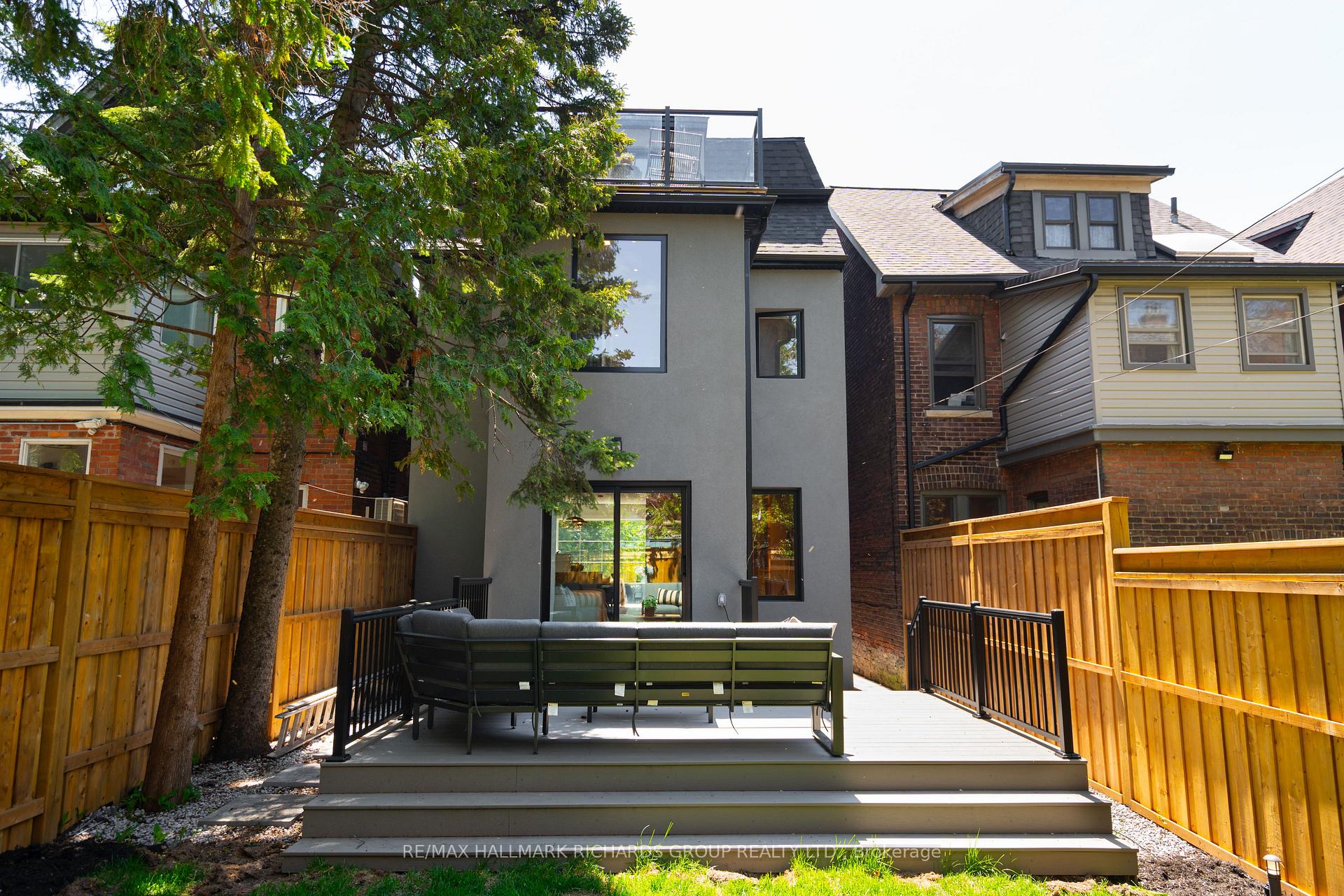 98 Dixon Avenue