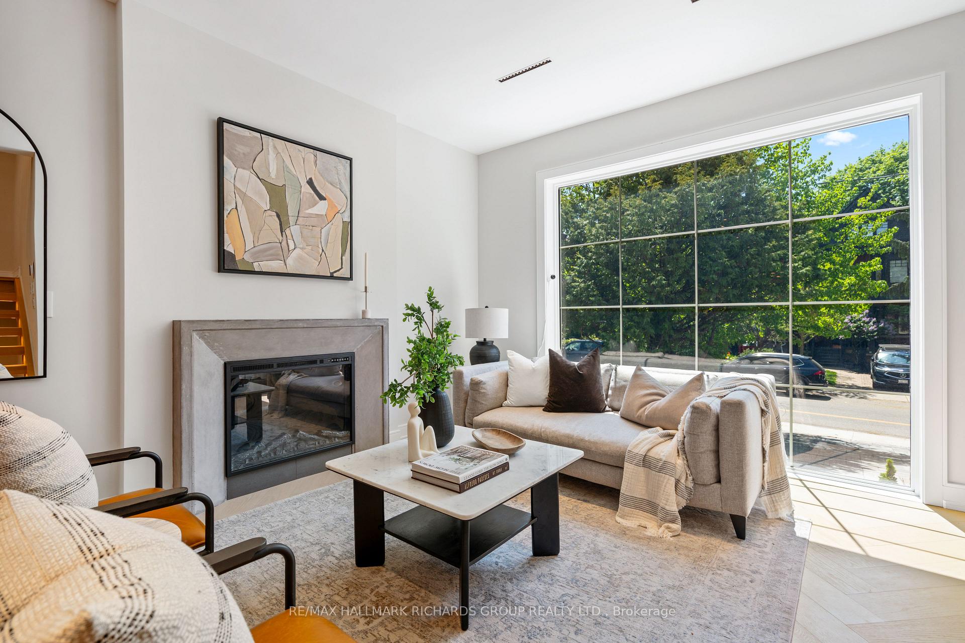 98 Dixon Avenue