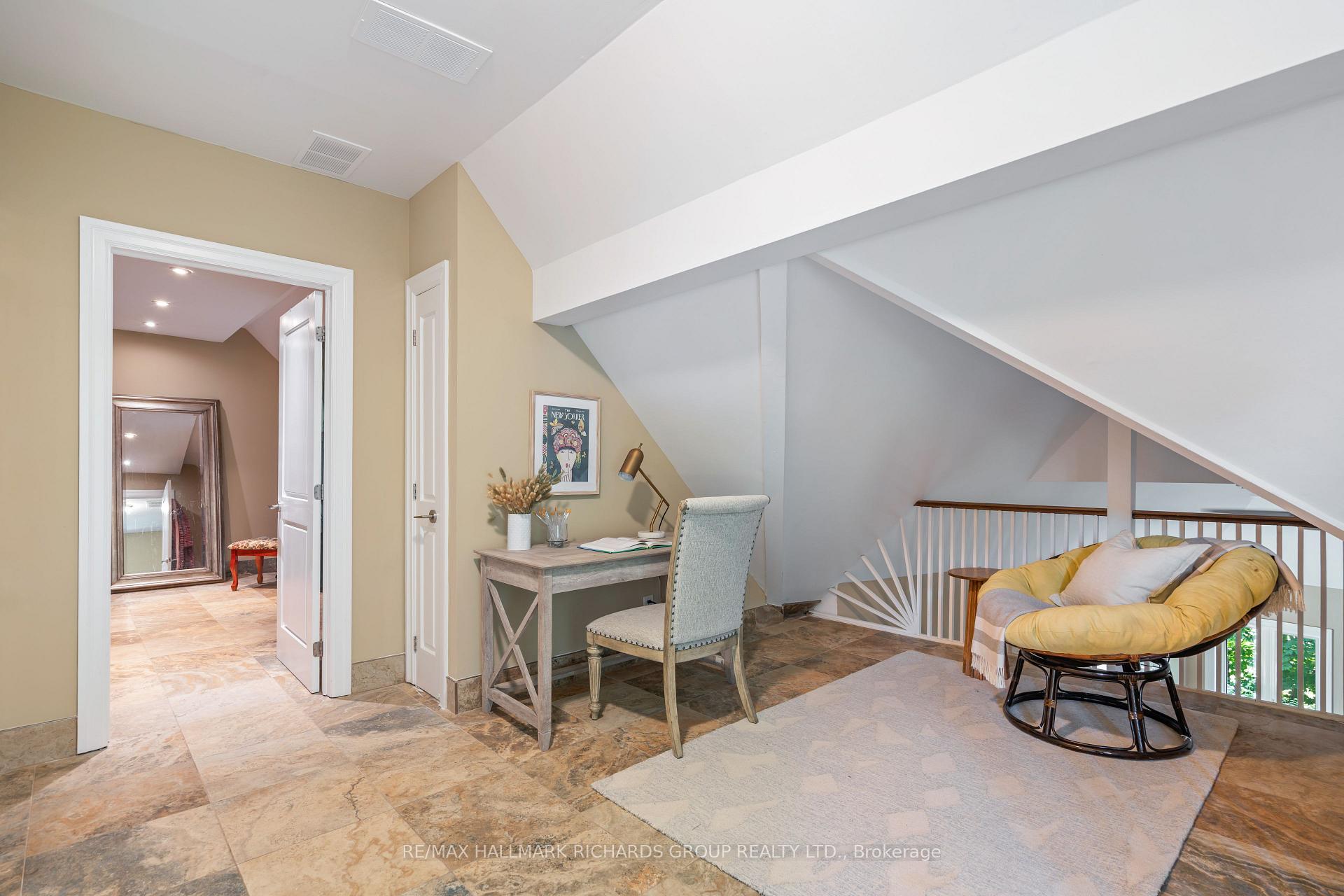 10 Springbank Avenue