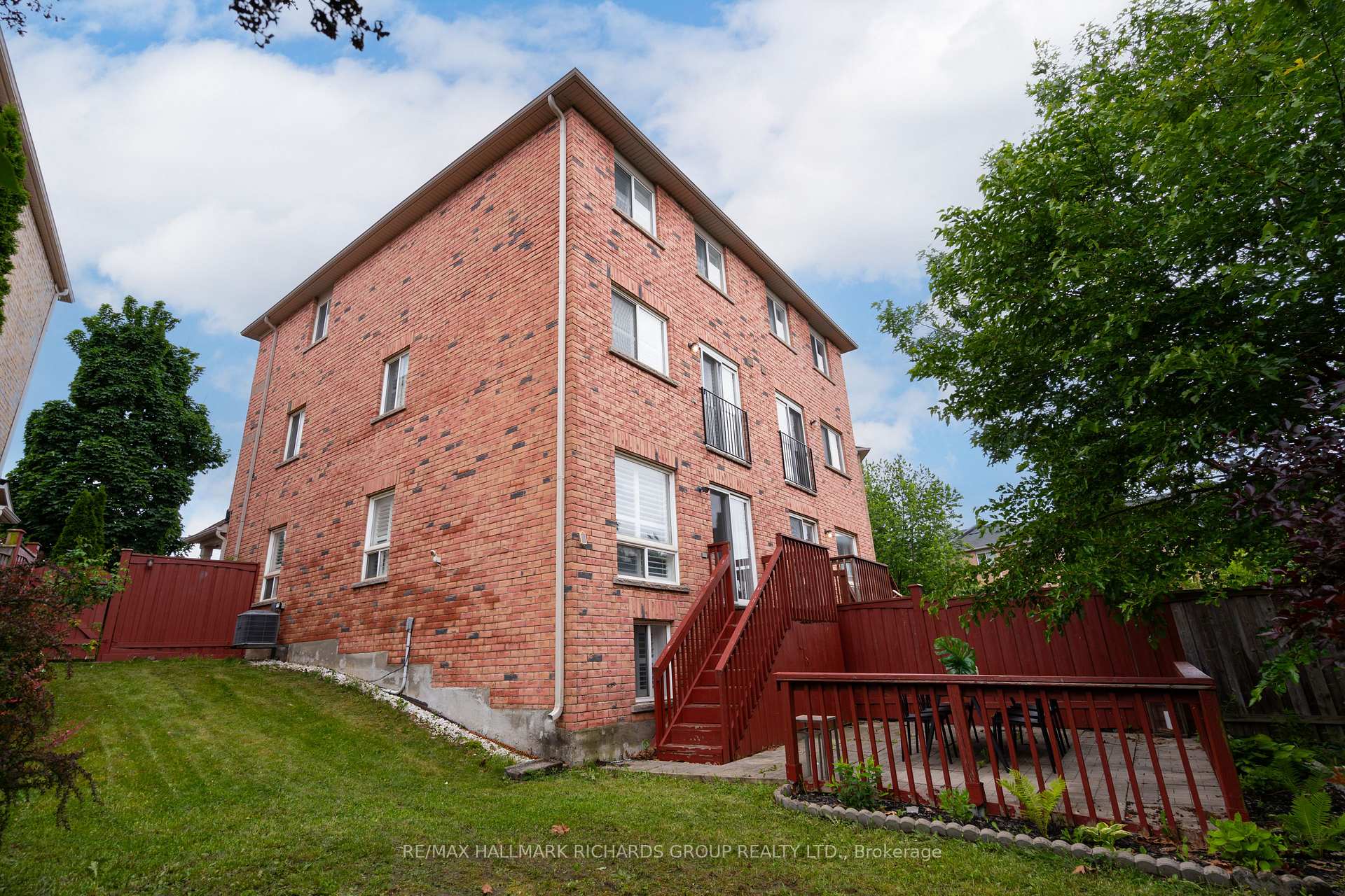 91 Wilkes Crescent
