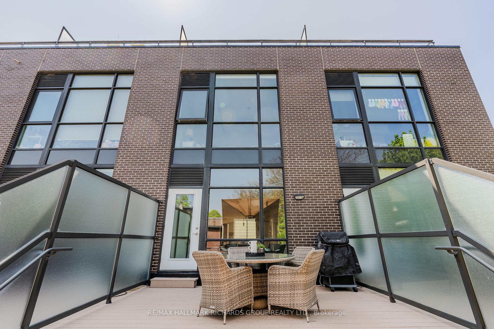 2 Bellefair Avenue TH5, Toronto Unit: TH5