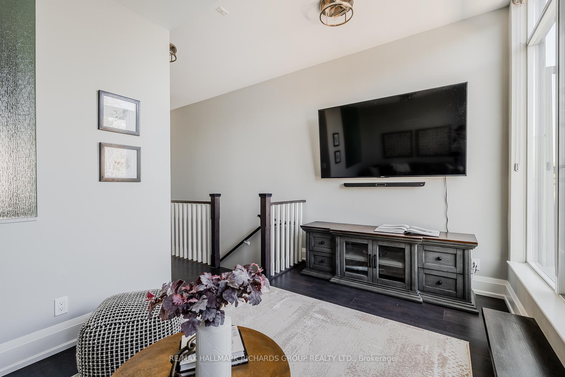 2 Bellefair Avenue TH5, Toronto Unit: TH5