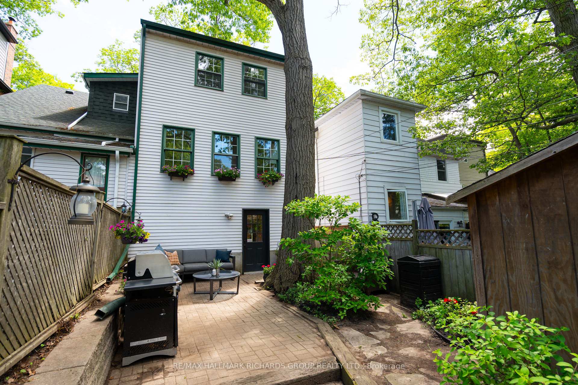 180 Willow Avenue, Toronto